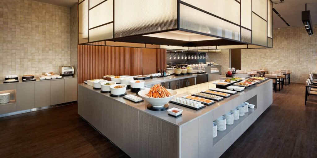 신라스테이 삼성 레스토랑 cafe 뷔페 공간 — 공식 사진